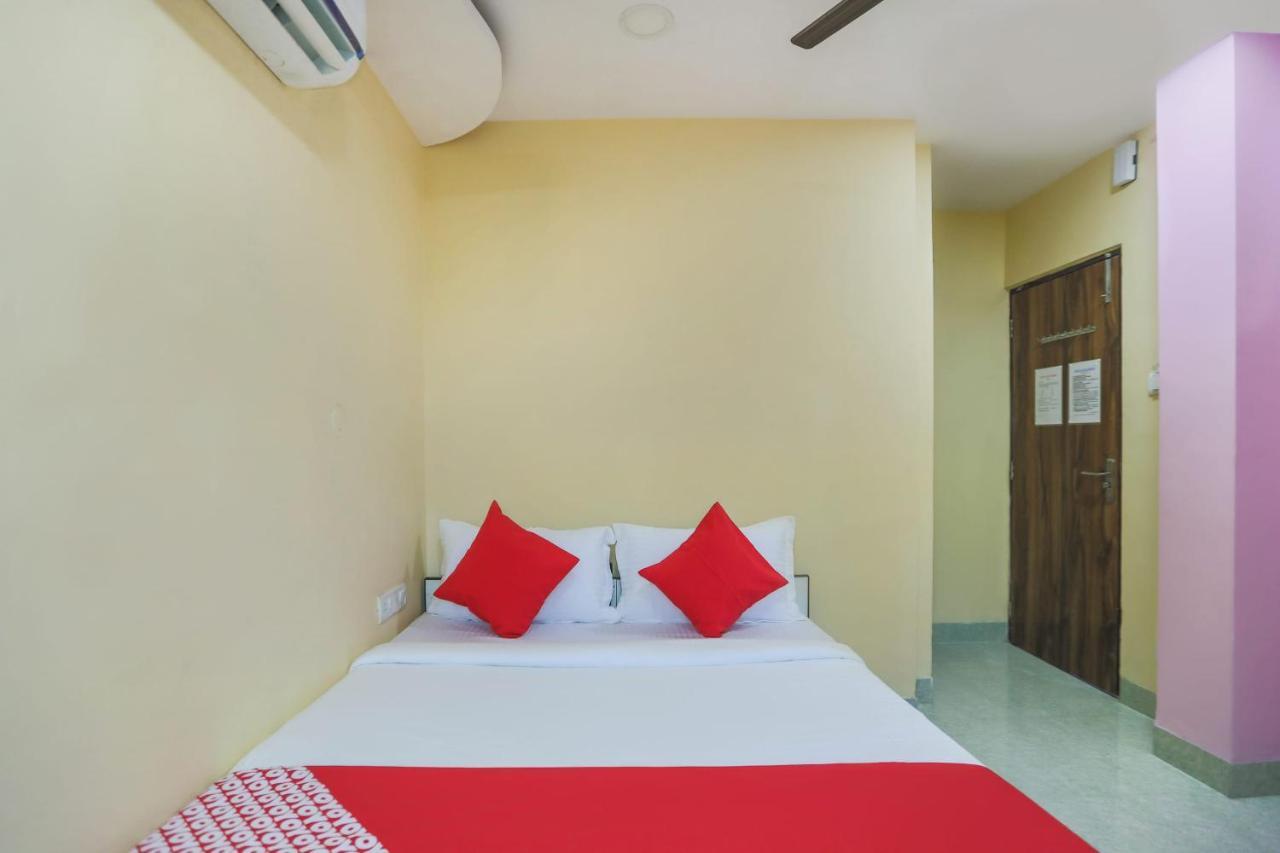 Oyo 62042 Niloy Guest House Jādabpur Buitenkant foto