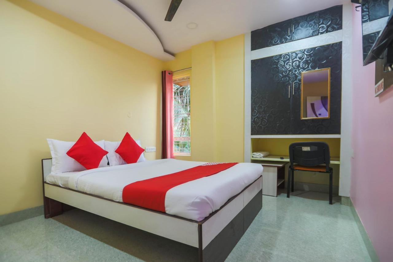 Oyo 62042 Niloy Guest House Jādabpur Buitenkant foto