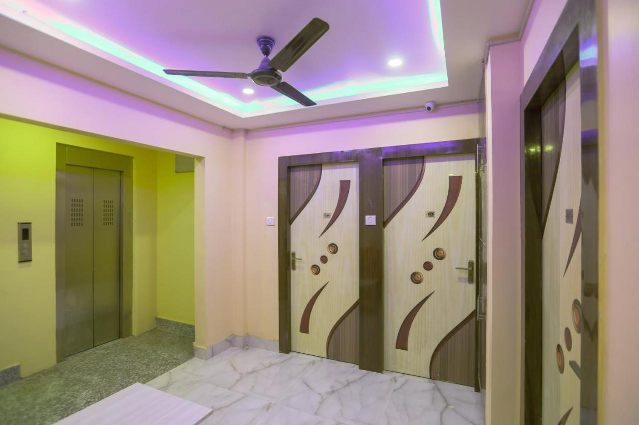 Oyo 62042 Niloy Guest House Jādabpur Buitenkant foto
