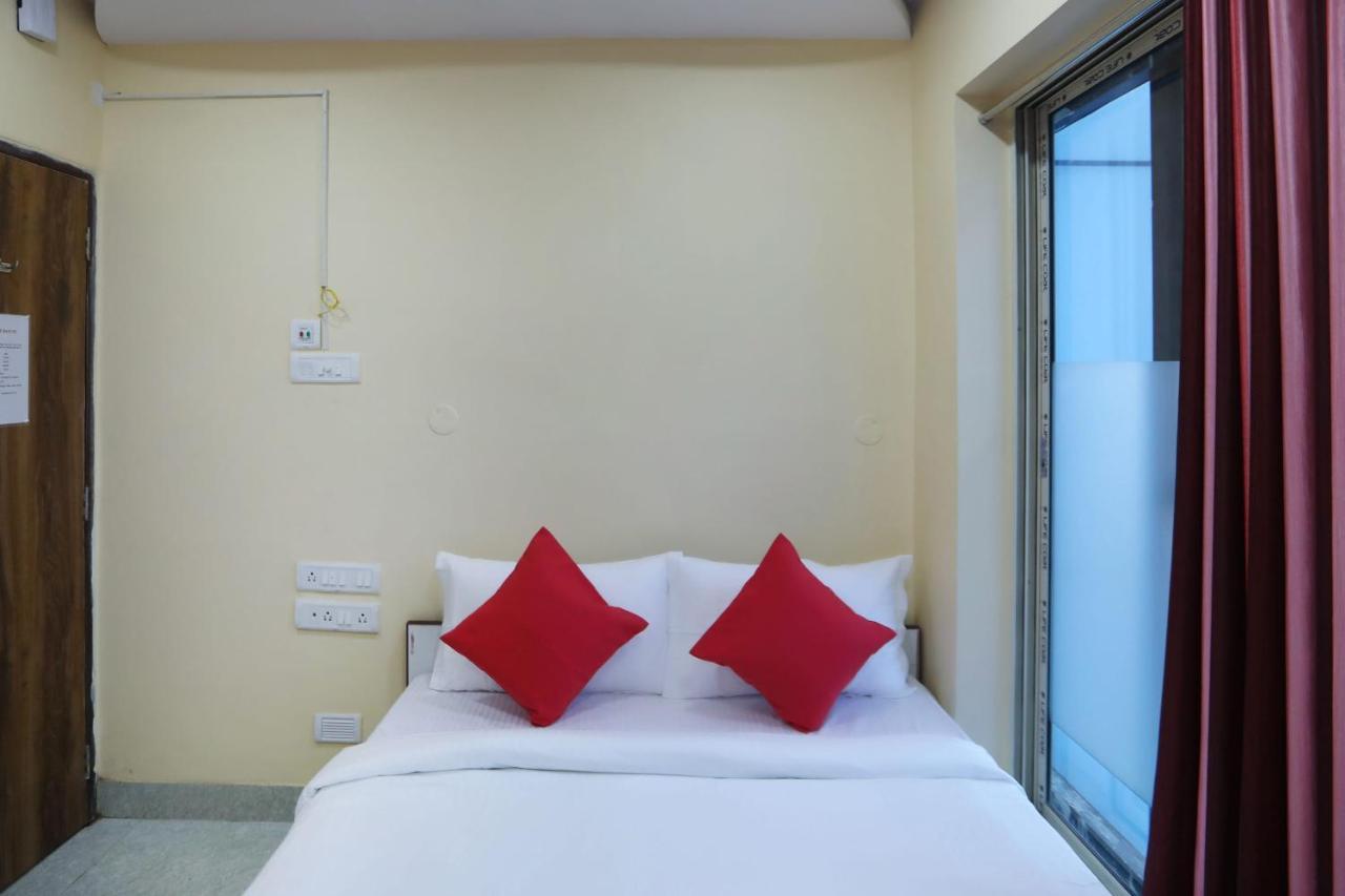 Oyo 62042 Niloy Guest House Jādabpur Buitenkant foto