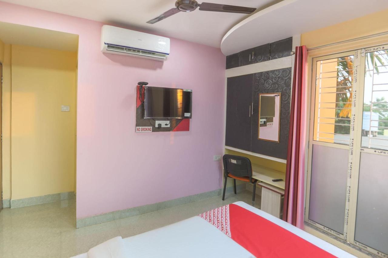 Oyo 62042 Niloy Guest House Jādabpur Buitenkant foto
