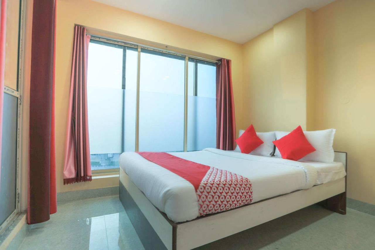 Oyo 62042 Niloy Guest House Jādabpur Buitenkant foto