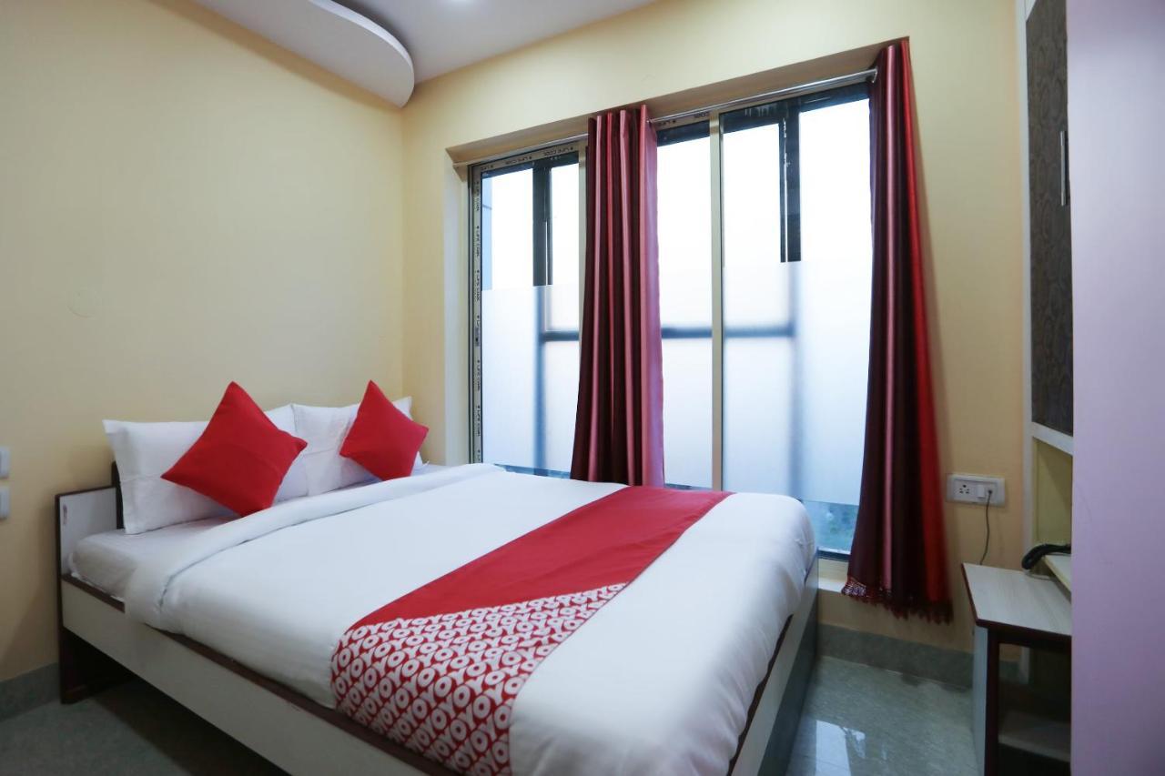 Oyo 62042 Niloy Guest House Jādabpur Buitenkant foto